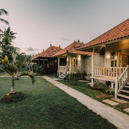 The Bridge Huts Hotel Nusa Lembongan  Exterior photo