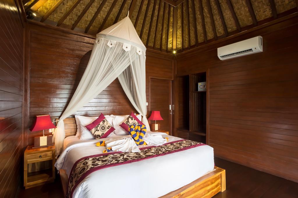 The Bridge Huts Hotel Nusa Lembongan  Exterior photo