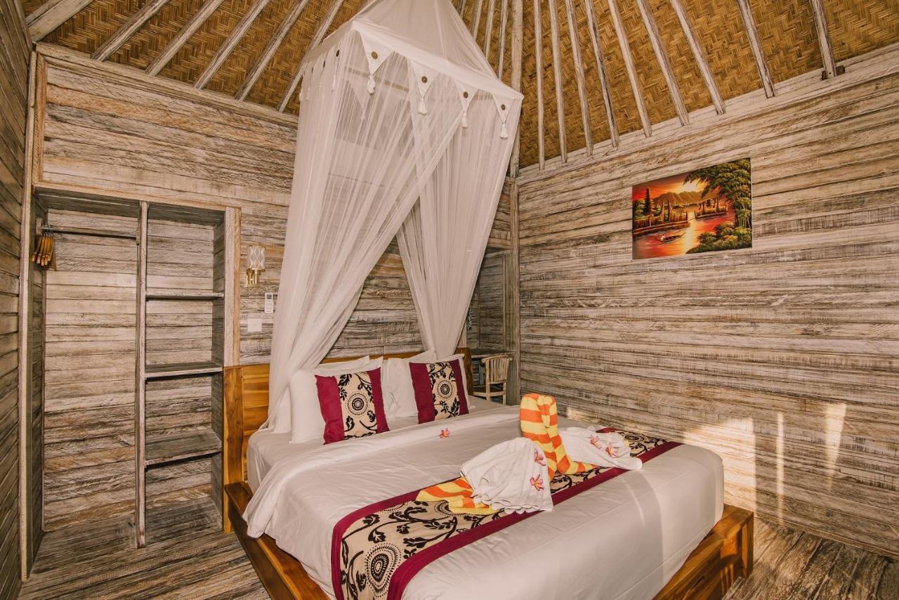 The Bridge Huts Hotel Nusa Lembongan  Exterior photo